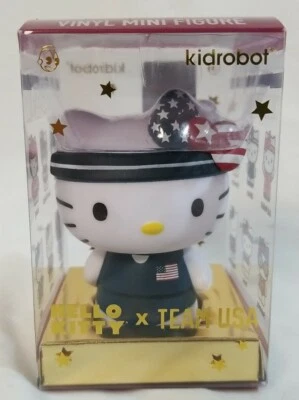 Виниловая фигурка Kidrobot Hello Kitty Sanrio Olympics Team USA Mini Series легкая атлетика - Изображение 1 из 2