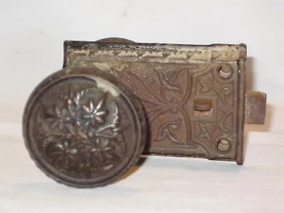 Ornate Antique Door Knobs Knob Lock Set Locking Handle Latch Cast Iron Flower ? • 60$