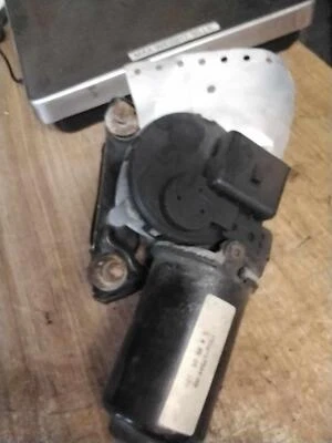 91 92 93 94 95 96 97 98 99 MERCURY TRACER Wiper Motor Front - Image 1 of 2