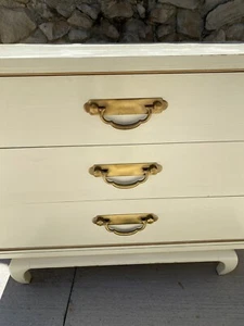 MCM vintage 50's asian ORIENTAL DRESSER EXC MARTINSVILLE WHITE GOLD TRIM TABLE - Picture 1 of 12