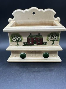 Metlox Poppytrail ""Homestead Provincial"" caja de pared soporte para cartas - Imagen 1 de 11