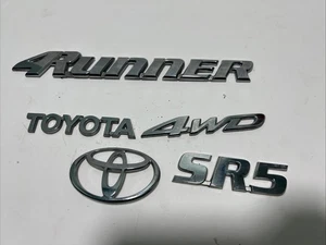 1996 - 2002 TOYOTA 4RUNNER LIMITED REAR TRUNK LID EMBLEM BADGE SET CHROME OEM - Bild 1 von 11