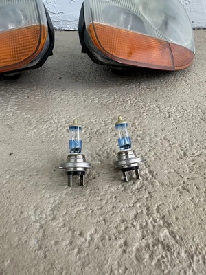 Headlight Bulb-Sedan Sylvania H7SU.BP2 - Image 1 of 2