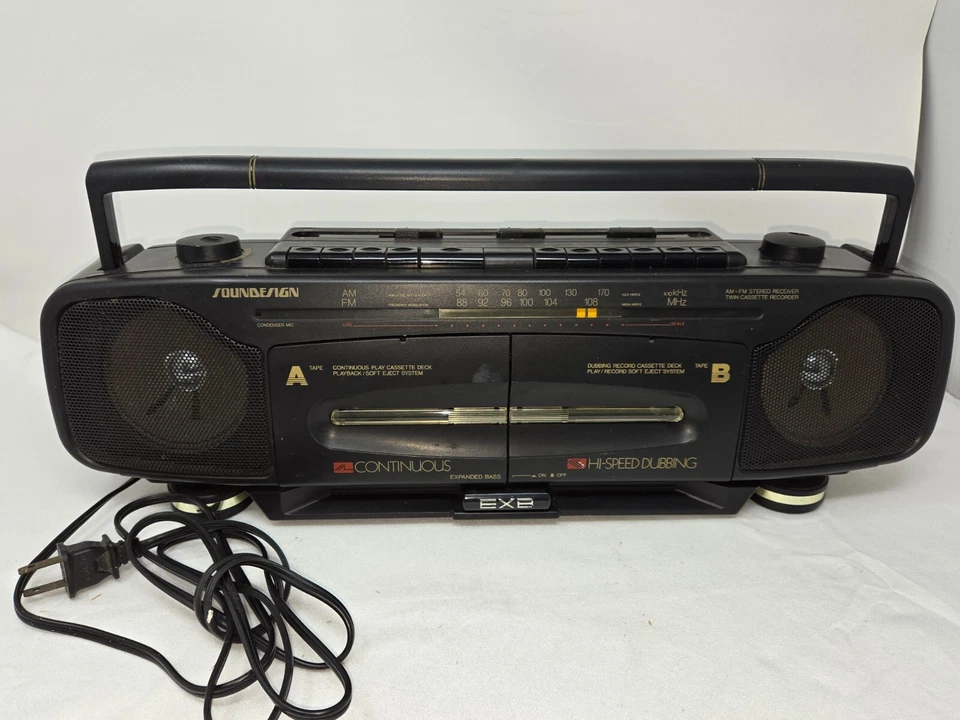 REPRODUCTOR DE CASSETTE DOBLE SOUNDESIGN MODELO AM-FM 4749BLK BOOMBOX Foto 1 de 4