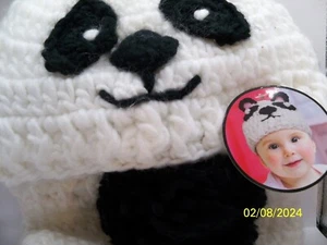 Rising Star Panda Mütze & Windelhülle Set Baby Größe 0-12 Monate gehäkelt weiß schwarz - Bild 1 von 8