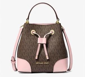 ❤️NWT MICHAEL KORS Mercer Small Logo Bucket Bag Pink MK Signature MSRP $398 - Picture 1 of 3