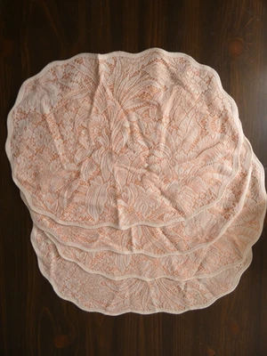 VTG Unbranded Peach & Ivory Set of 4 Lace Floral Placemat Doilies 17" x 12" Oval - Image 1 of 4