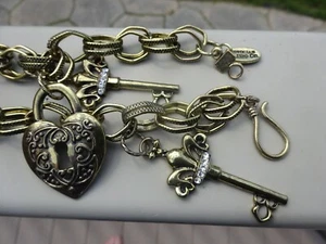 Victorian Trading Co Women’s Cosplay Goldtone Chain Heart w Keys Chastity Belt - Picture 1 of 5