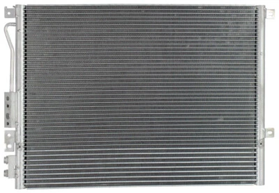 Condensador de aire acondicionado 18-1/8 flujo paralelo para Jeep Commander 2006-2010 Foto 1 de 3
