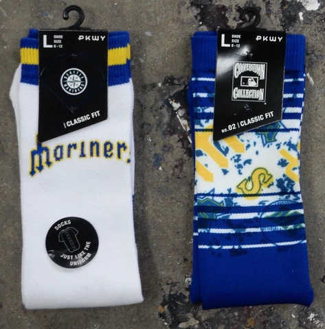 2 Pack Seattle Mariners MLB Crew Socks Mens Large Fits 6-12 Uniform Coop Tiled Cover