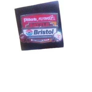 NEU 2016 Schlacht bei Bristol Pin Tennessee Vols und Virginia Tech Hokies Football - Bild 1 von 5