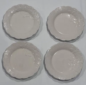 4 Platos de Ensalada The Pioneer Mujer Crema Vaquero Encaje 8.5" Borde Festoneado Flores - Imagen 1 de 3