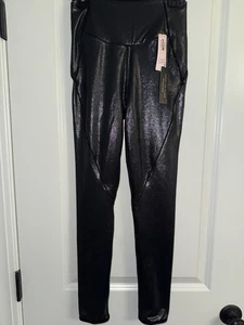 Victorias Secret VS Sweat On Point Black Shimmer Shine Leggings Sz 2 High Rise - Picture 1 of 12