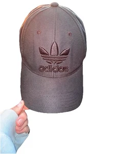 Cappello Berretto Adidas Letters Logo Nero su Nero SnapBack 97% Poli,3% Spandex - Foto 1 di 12