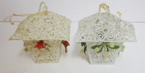 VINTAGE MCM 2 KUNSTSTOFF LATERNE ORNAMENTE GOLD SILBER GLITZER VERZIERUNGEN - Bild 1 von 6