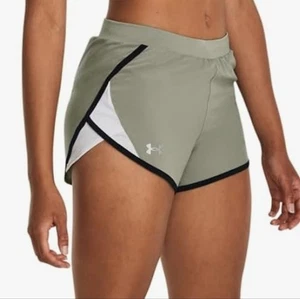 Under Armour Fly By 2.0 Running Short Size Medium New Women's Activewear Outdoor - Picture 1 of 9