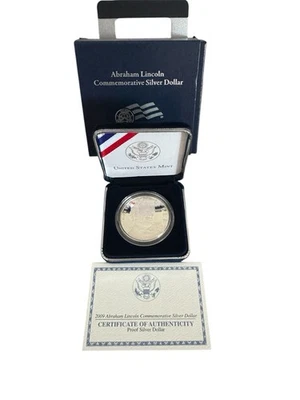 2009 P Abraham Lincoln UNC Commemorative 90% Silver Dollar w/COA & OGP - Image 1 of 3