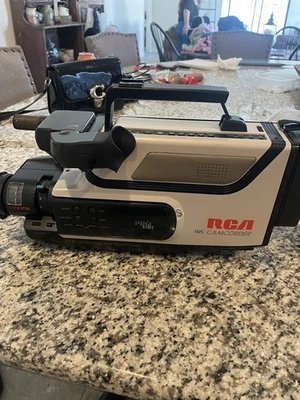 Vintage RCA VHS Camcorder Pro Edit *not Tested* Solid State - Image 1 of 4