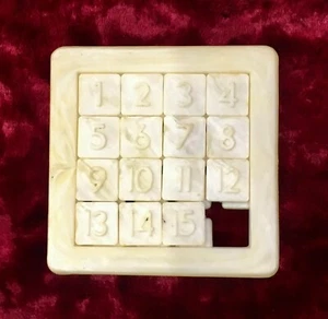 Ancien jouet de poche légendaire jeu logique URSS 15 puzzle quinze - Photo 1/12