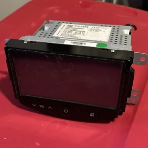2015-16 CHEVY TRAX RADIO RECEIVER DISPLAY SCREEN HEAD UNIT OEM USED (LSP2GTX) E1 - Picture 1 of 6