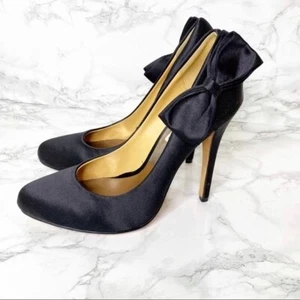 Zapatos de salón con arco lateral BADGLEY MISCHKA negro satinado Calton talla 6,5 formal especial de gala - Imagen 1 de 5