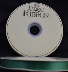 Cinta de tela verde esmeralda satinada rollo de 10 yardas 5/8 ancho vintage WFR - Imagen 1 de 2