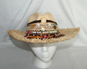 Cappello Khaza 100% Paglia Con Perline "All You Need Is Love" Taglia 5 57/58 cm Nuovo Estate - Foto 1 di 16