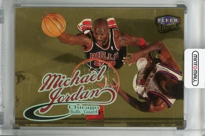 1998-99 Fleer Ultra Chicago Bulls Michael Jordan 85G Gold Medallion - Image 1 of 2