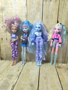 Lote de 4 muñecas Monster High G3 Abby Clawdeen Lagoona - Imagen 1 de 9