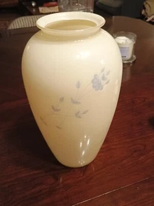 Heritage House Princess Decorator Urn Finely Crafted Crystal Vase In Box Nice! - Picture 1 of 9