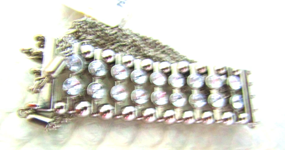Pulsera elástica de eslabones punteados ViVI NUEVA CON ETIQUETAS $34 cadena de cristal sintético transparente plateado Foto 1 de 4