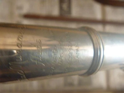 Chaves cobertas Muramatsu M-150 flauta prata offset usadas com estojo rígido - Imagem 1 de 3