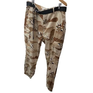 Forever 21 Camouflage Hose mit Gürtel Größe 1X neu mit Etikett - Bild 1 von 8