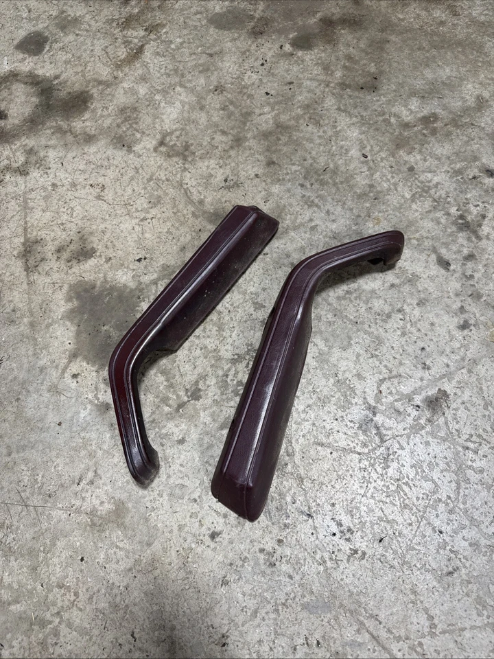 Jeep Cherokee XJ 84-96 OEM reposabrazos/manijas de puerta par rojo (R90) Foto 1 de 4