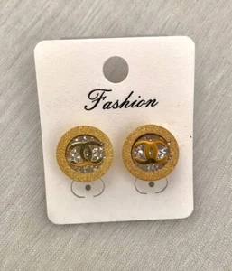Very beautiful stainless steel earring suitable as a gift for women gold color - Picture 1 of 9