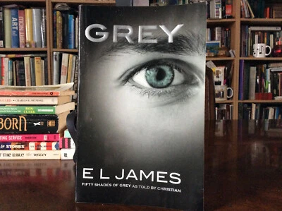 Grey: Fifty Shades of Grey as told by Christian by James, E L ( 2015 PB) Foto 1 de 4