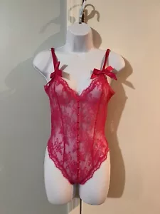 Victoria's Secret VS ARCHIVES Unlined Rose Lace Triangle Teddy XS NWT - Picture 1 of 5
