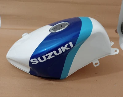 Suzuki RGV250 vj22 1991 -1994 Blue & White Painted Steel Petrol Tank + Cap |Fit - Image 1 of 4