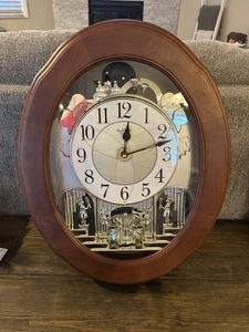 Reloj Musical Movimiento Sonido Nogal Small World Rhythm Nostalgia 4MH780 Navidad - Imagen 1 de 6