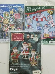 3x Plastic Canvas Perforated Paper Ornament Kits Janlynn Design Works Santa - Picture 1 of 7