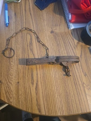 Vintage Small Game Trap Victor Rusty Old with Chain - Image 1 of 4