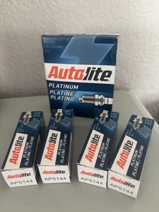 8 pc Autolite Platinum Spark Plugs for 2003-2009 Hummer H2 6.2L V8 Ignition qk - Picture 1 of 3
