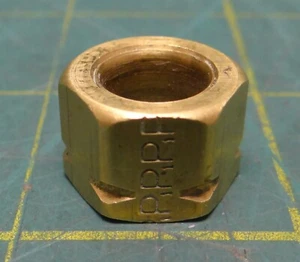 Parker Hannifin 61CA-6 3/8" Rohr OD Kompressionsbeschlag und Mutter Messingbeschlag - Bild 1 von 4