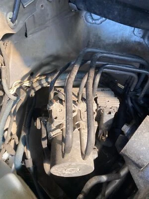 Conjunto de bomba y motor ABS usado se adapta a: Toyota Sienna 2012 actuador y bomba Asse Foto 1 de 4