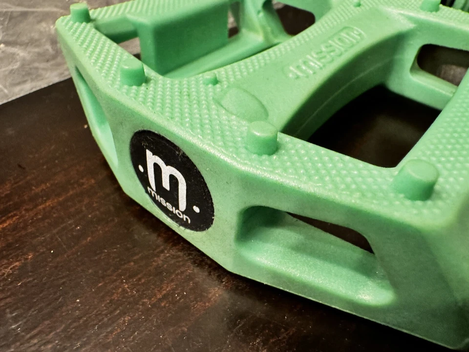Pedales de PC Mission BMX Impulse - verde Kelly Foto 1 de 4