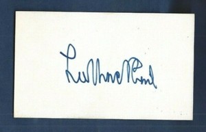 Lee MacPhail autographed 3 x 5 index card ---- Hall of Fame!