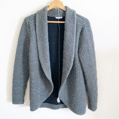 Three Dots gray and black Chevron print open front Pucker Cardigan Size medium - Image 1 of 4
