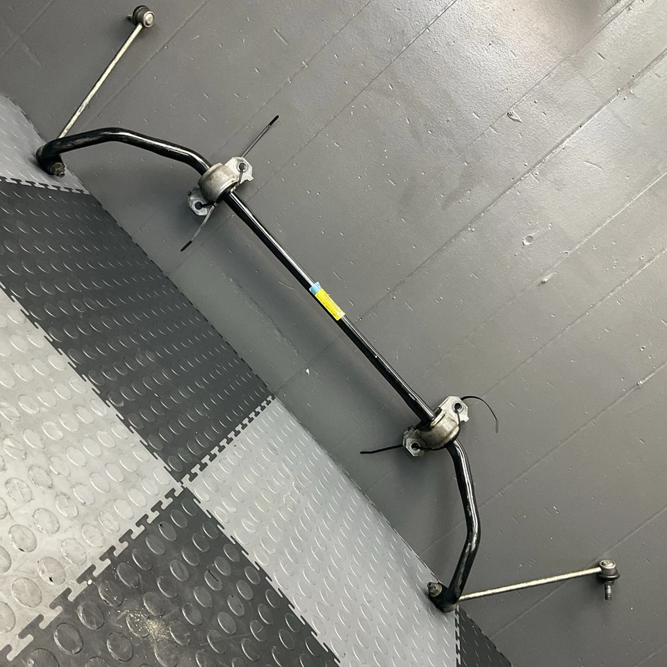 Barra estabilizadora delantera BMW 750i 2009-2015 OEM Foto 1 de 4