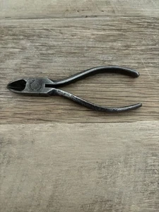 Crescent 942-4 Mini Diagonal Pliers, Crestoloy, 4 1/2 inches - Picture 1 of 4