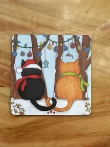 Weihnachten Kühlschrankmagnet, mit süßer orange Katze und schwarzer Katze im Wald - Bild 1 von 1